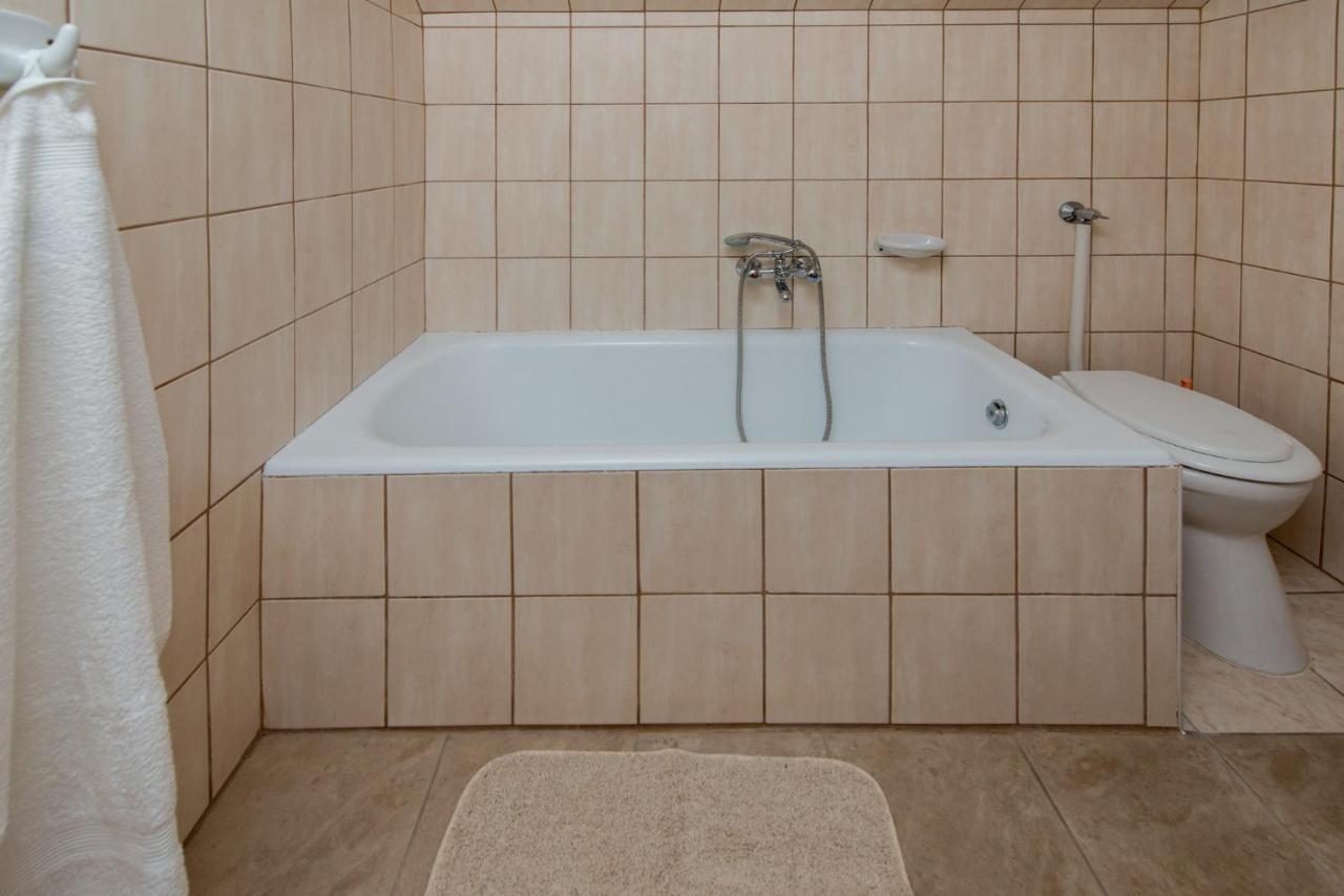 Hajdu Apartman 3. Hajdúszoboszló Esterno foto